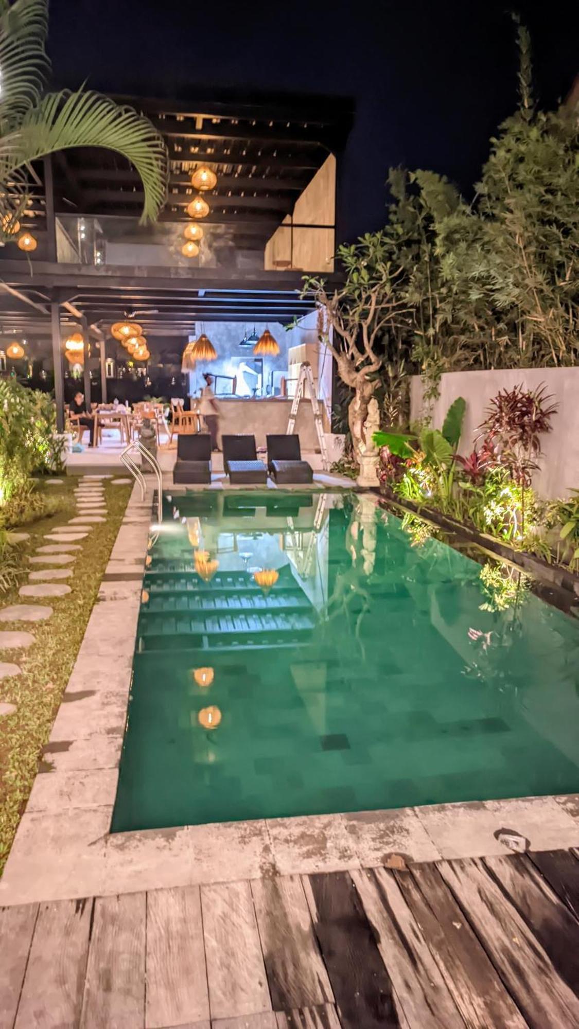 Sujiwa Ubud Hotel & Villa Exterior foto